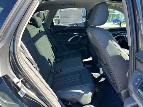 New 2025 Audi Q5 Premium image 12