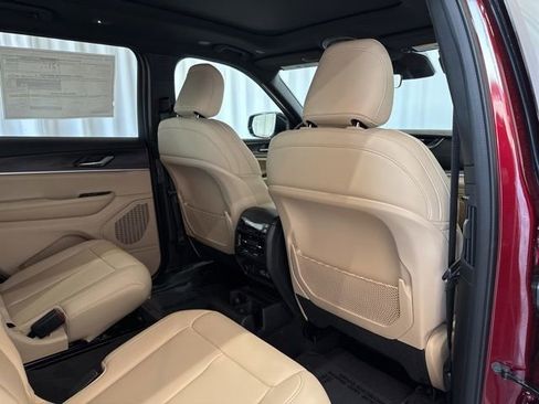 New 2025 Jeep Grand Cherokee L Limited w/ Trailer Tow Package image 35