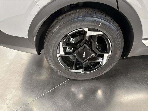 New 2026 Kia Sportage EX w/ EX Panorama Roof Package image 13