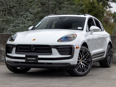 Certified 2026 Porsche Macan AWD/4WD image 1