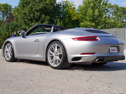 Used 2017 Porsche 911 Carrera RWD image 5