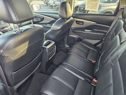 Used 2018 Nissan Murano SL w/ Moonroof Package image 13