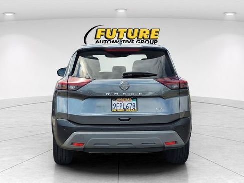 Certified 2023 Nissan Rogue SV FWD image 8