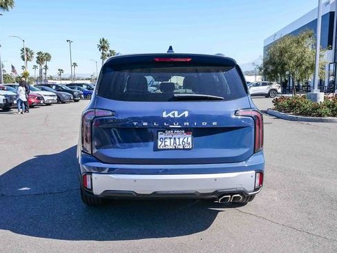 Certified 2023 Kia Telluride EX image 6