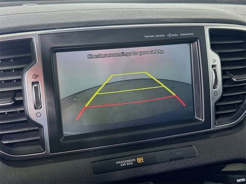 Used 2017 Kia Sportage SX image 10