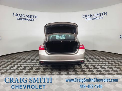 Used 2023 Chevrolet Malibu LT FWD image 19