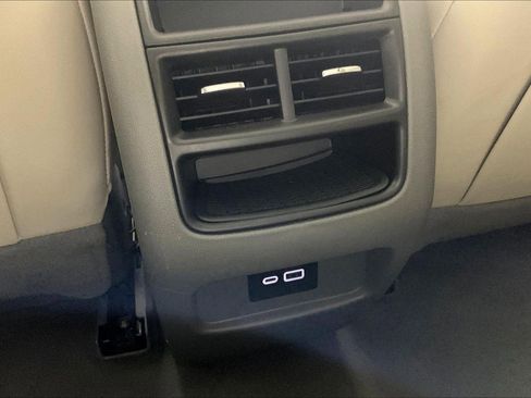 Certified 2023 Cadillac XT5 Premium Luxury image 11