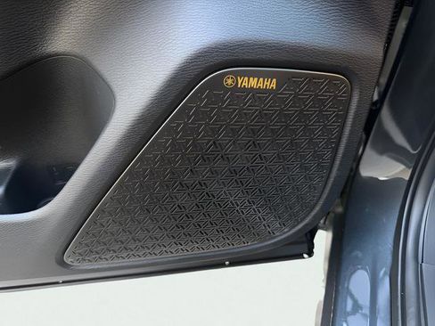 New 2026 Mitsubishi Outlander SE image 13