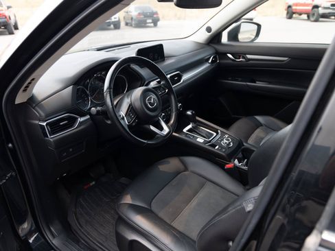 Used 2017 MAZDA CX-5 Touring w/ Preferred Equipment Package AWD/4WD image 11