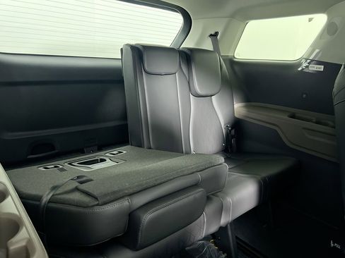 New 2026 Kia Carnival LXS image 28