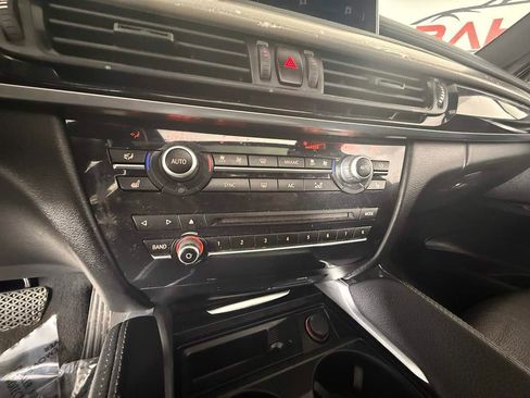 Used 2017 BMW X6 sDrive35i w/ M Sport Package RWD image 23