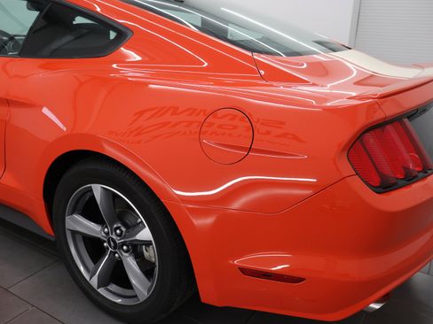 Used 2015 Ford Mustang Coupe w/ Equipment Group 051A RWD image 27