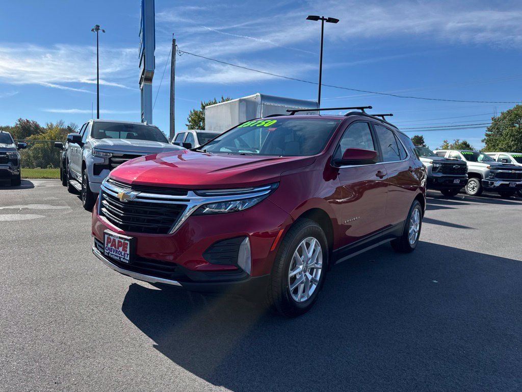 Used 2023 Chevrolet Equinox LT AWD/4WD image 11