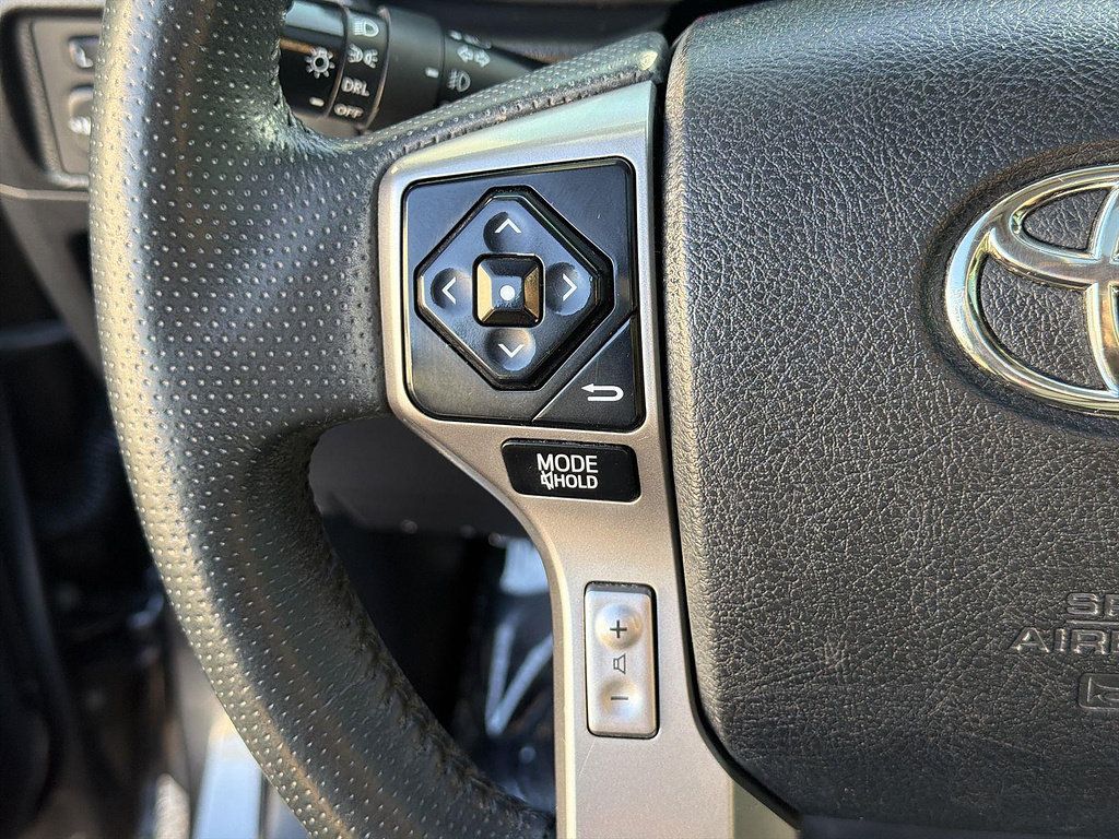 Used 2019 Toyota 4Runner SR5 Premium w/ Wilderness Package AWD/4WD image 35