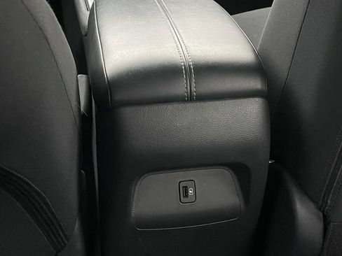 Used 2024 Nissan Sentra SV image 24