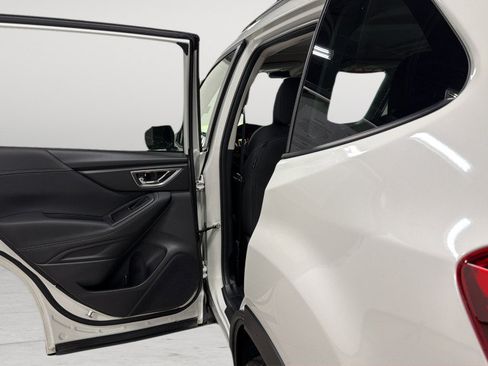 Certified 2024 Subaru Forester Premium AWD/4WD image 33