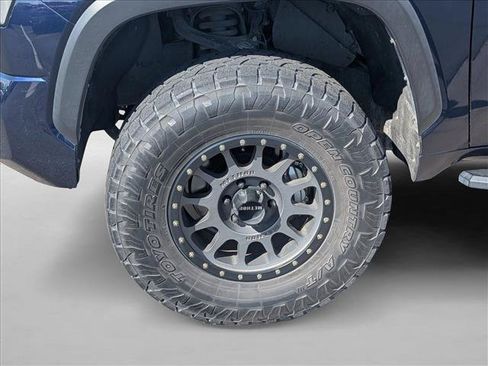 Used 2022 Toyota Tundra SR5 w/ TRD Off-Road Premium Package AWD/4WD image 15