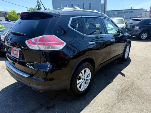 Used 2016 Nissan Rogue SV FWD image 6