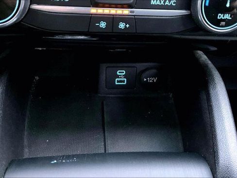 Certified 2022 Ford Escape SE AWD/4WD image 31