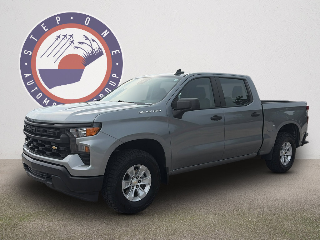 Used 2025 Chevrolet Silverado 1500 W/T AWD/4WD image 2