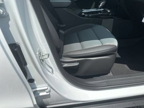 New 2026 Chevrolet Trax LT FWD image 30