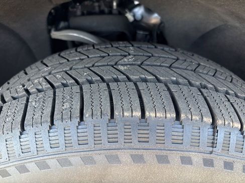 Used 2023 GMC Yukon SLT w/ Max Trailering Package image 38