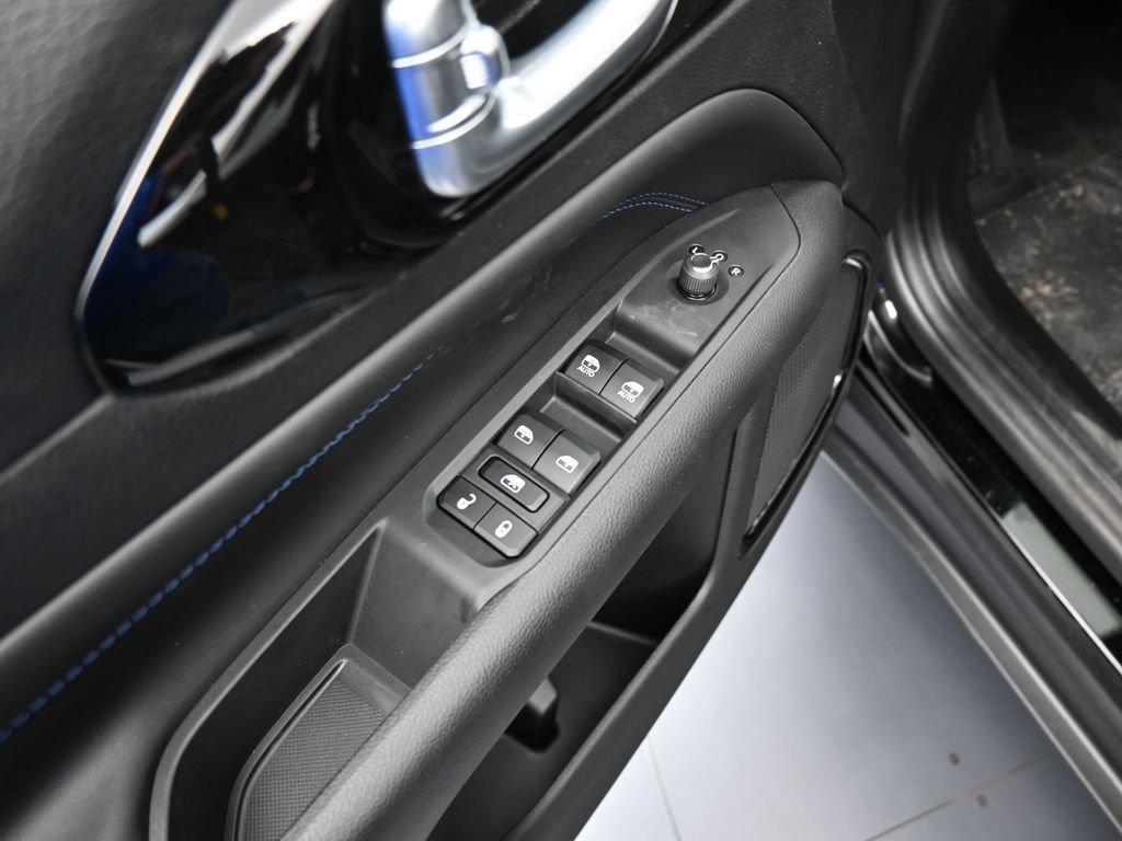 New 2026 Jeep Compass Latitude AWD/4WD image 13