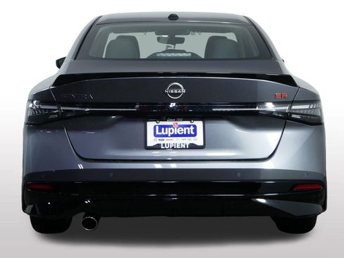 New 2026 Nissan Sentra SR w/ SR Premium Package FWD image 9