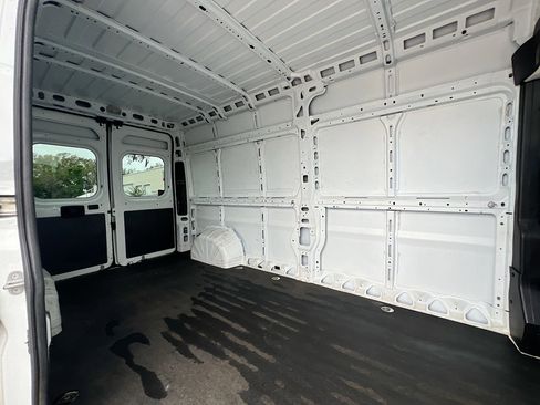 Used 2023 RAM ProMaster 2500 image 34