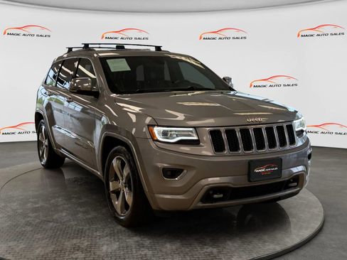 Used 2016 Jeep Grand Cherokee Overland AWD/4WD image 5