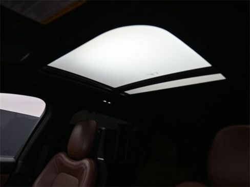 Used 2021 Lincoln Aviator Reserve w/ Equipment Group 208A image 28