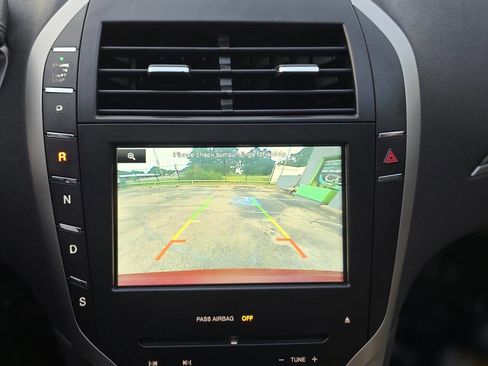 Used 2016 Lincoln MKZ image 35