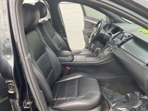 Used 2015 Ford Taurus SEL image 12