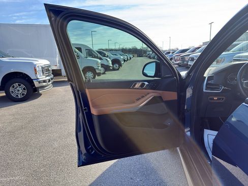 Used 2023 BMW X5 xDrive45e w/ Executive Package image 19
