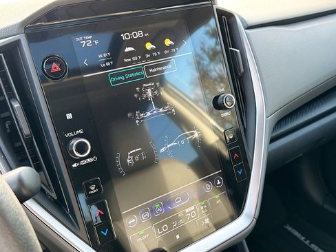 Used 2024 Subaru Crosstrek 2.0i Premium image 30