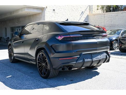 Used 2025 Lamborghini Urus SE image 9