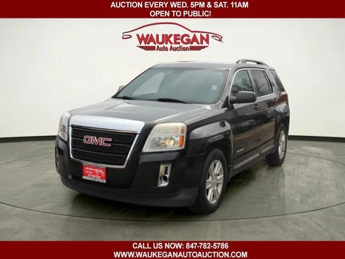 Used 2010 GMC Terrain SLE image 1