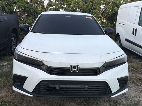 Used 2023 Honda Civic Sport image 2