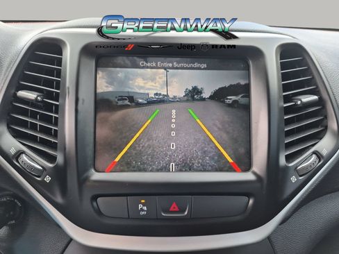 Used 2016 Jeep Cherokee Trailhawk w/ Leather Interior Group AWD/4WD image 21