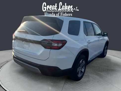 Used 2025 Honda Pilot EX-L image 5