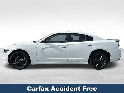 Used 2023 Dodge Charger SXT w/ Blacktop Package AWD/4WD image 3