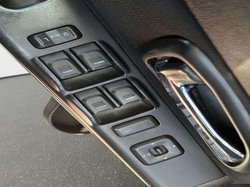 Used 2009 GMC Canyon SLE RWD image 16
