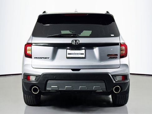 Used 2023 Honda Passport TrailSport image 3