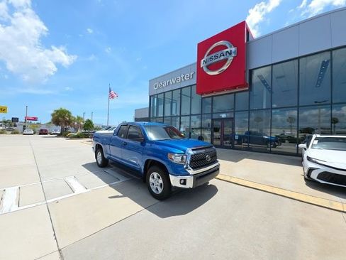 Used 2018 Toyota Tundra SR5 w/ SR5 Upgrade Package RWD image 1