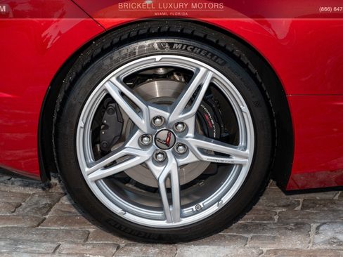 Used 2021 Chevrolet Corvette Stingray Premium Cpe w/ Z51 Performance Package image 35