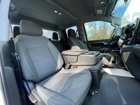 Certified 2024 Chevrolet Silverado 2500 LT w/ Convenience Package image 13