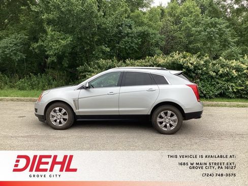 Used 2016 Cadillac SRX Luxury w/ Driver Awareness Package AWD/4WD image 4