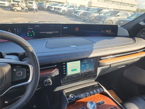 New 2025 Lincoln Navigator Black Label image 36