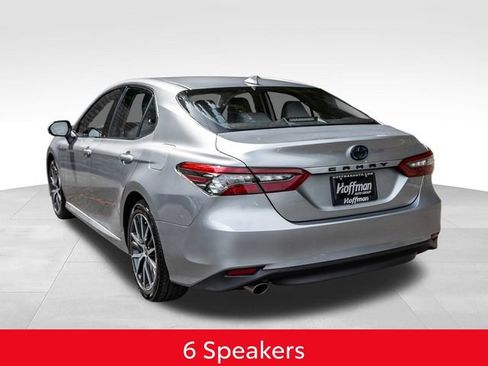 Used 2022 Toyota Camry XLE FWD image 11