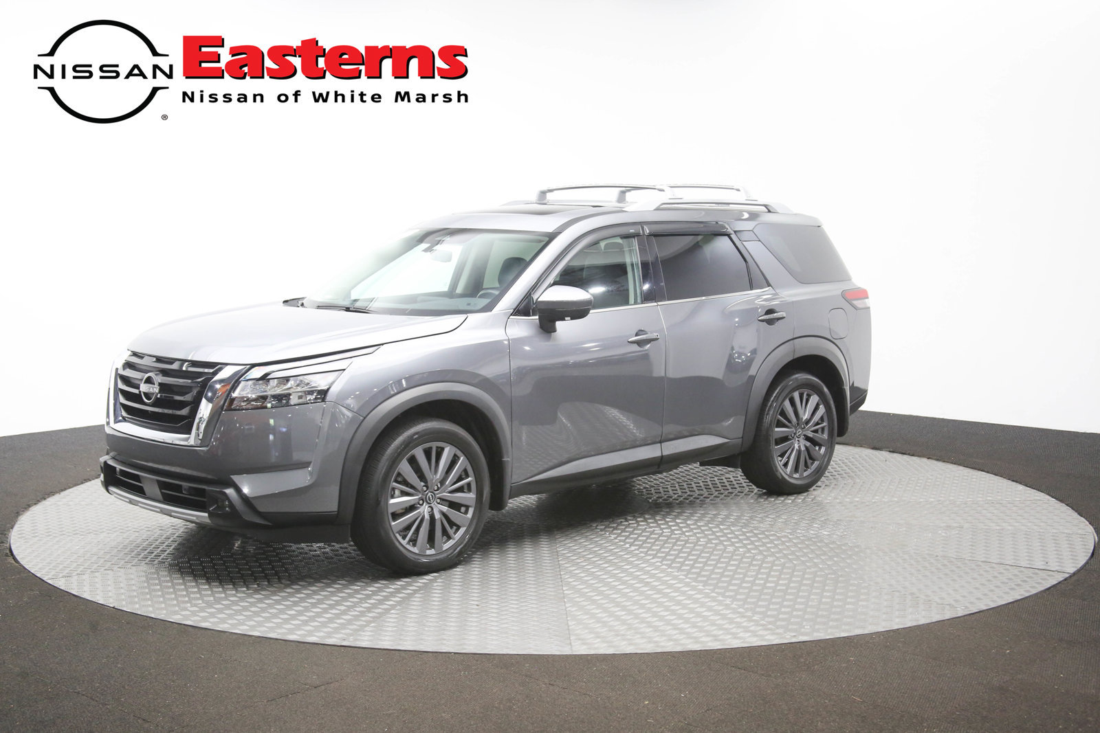 Used 2024 Nissan Pathfinder SL AWD/4WD image 56